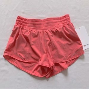 Lululemon Raspberry Cream Hotty Hot HR Short 2.5” 6